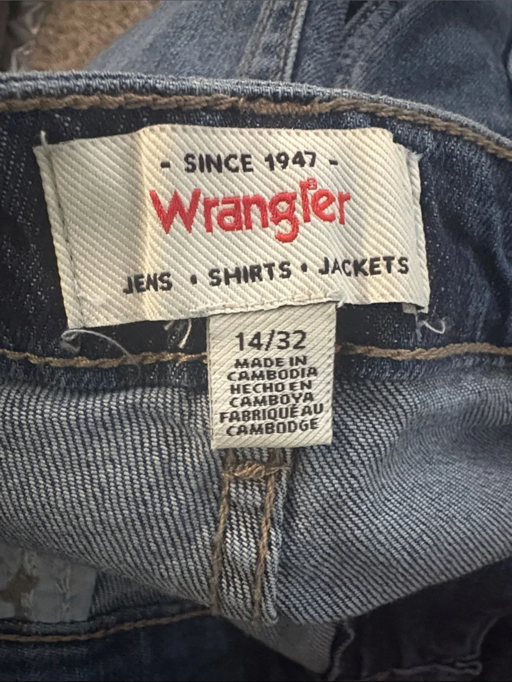 Wrangler High Waist Denim Shorts in Medium Blue
